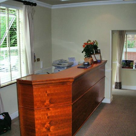 Abbey Lodge Hotel High Wycombe Buitenkant foto