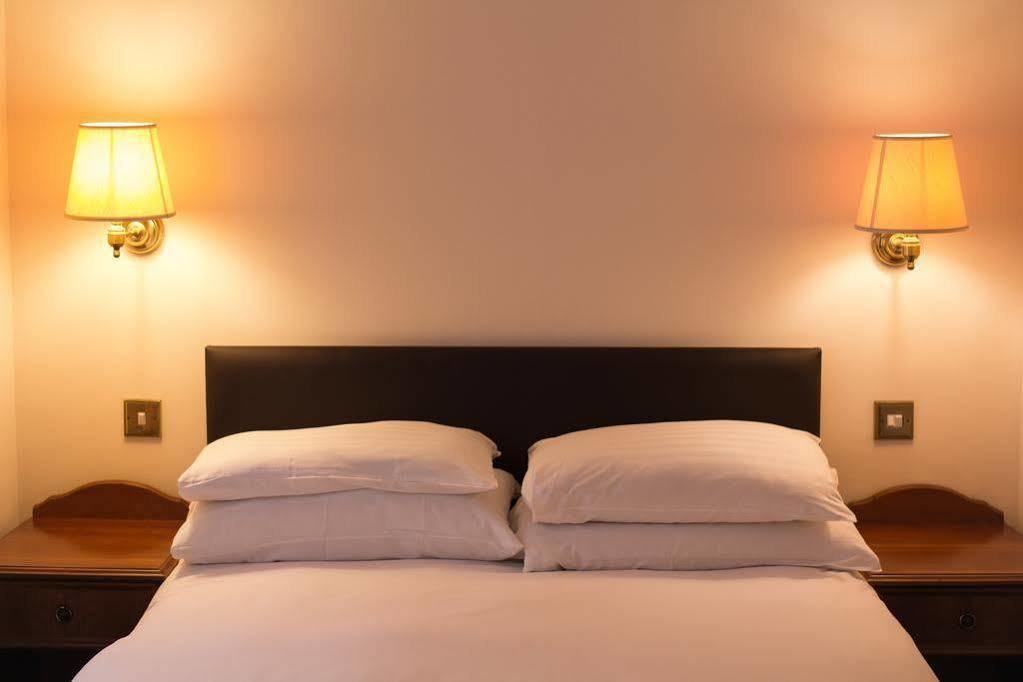Abbey Lodge Hotel High Wycombe Buitenkant foto
